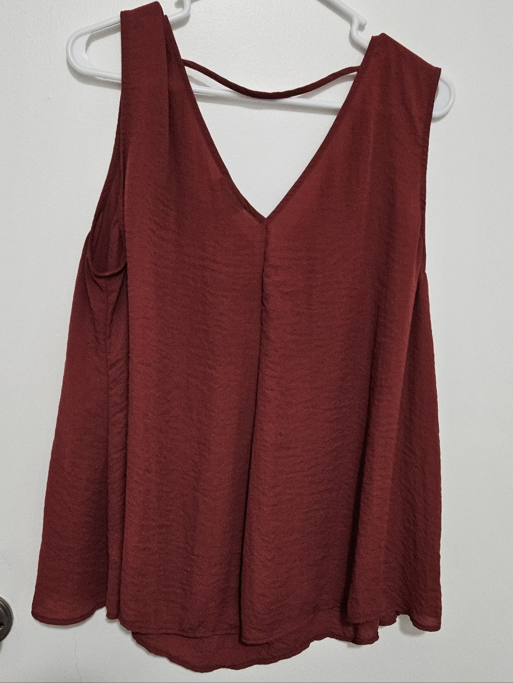 a.n.a Sleeveless V-Neck Top Deep Burgundy Size XXL